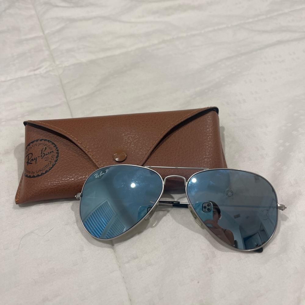 Blue Chrome Aviator Ray Ban Sunglasses